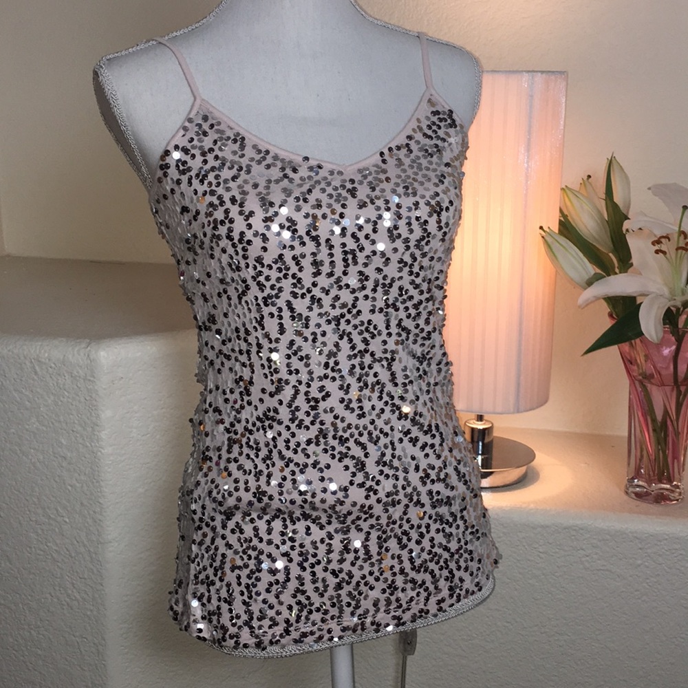 Light pink tank top with silver sequins